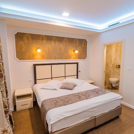 Hostel Parc Fălticeni Kültér fotó