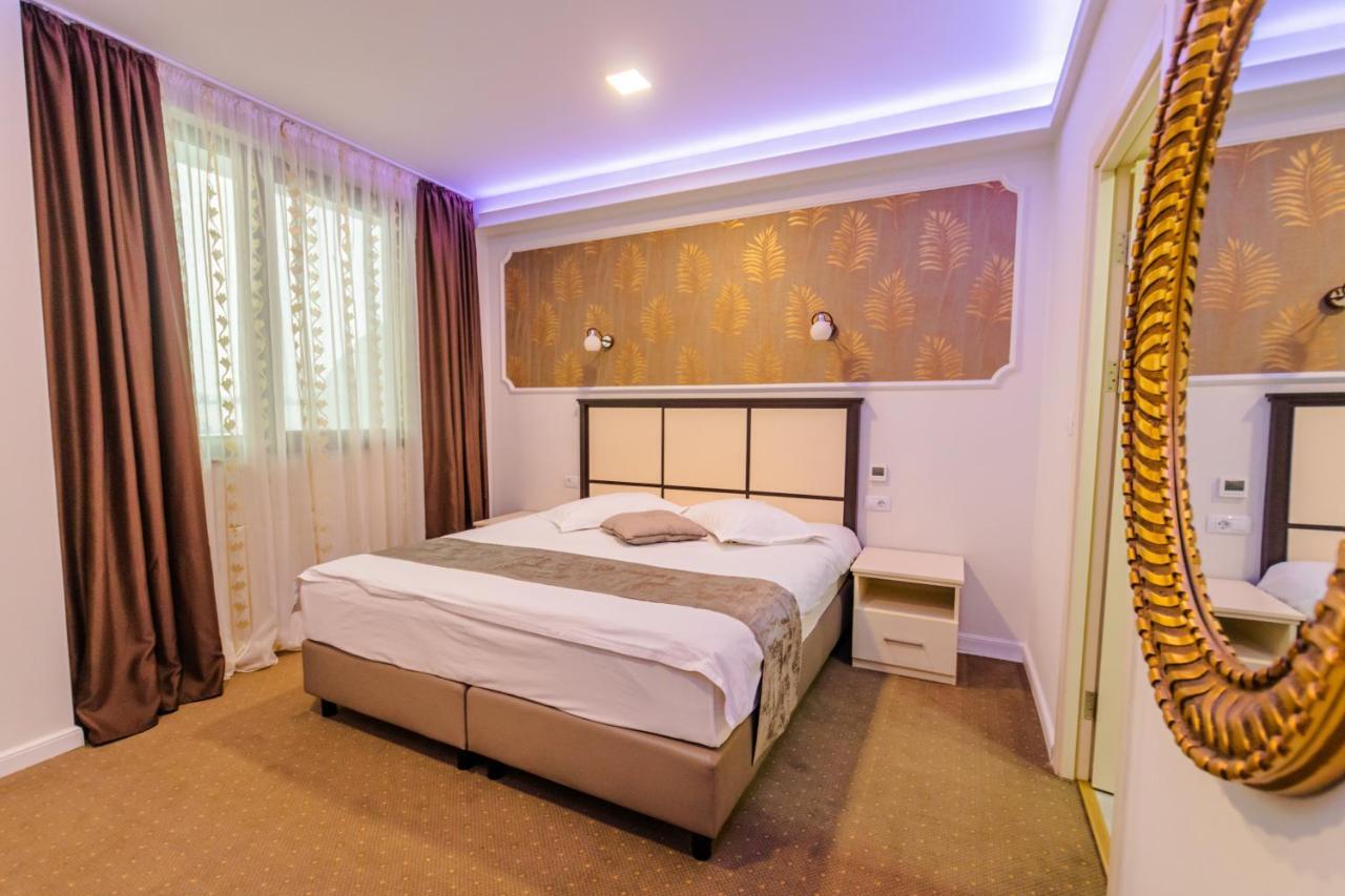Hostel Parc Fălticeni Kültér fotó