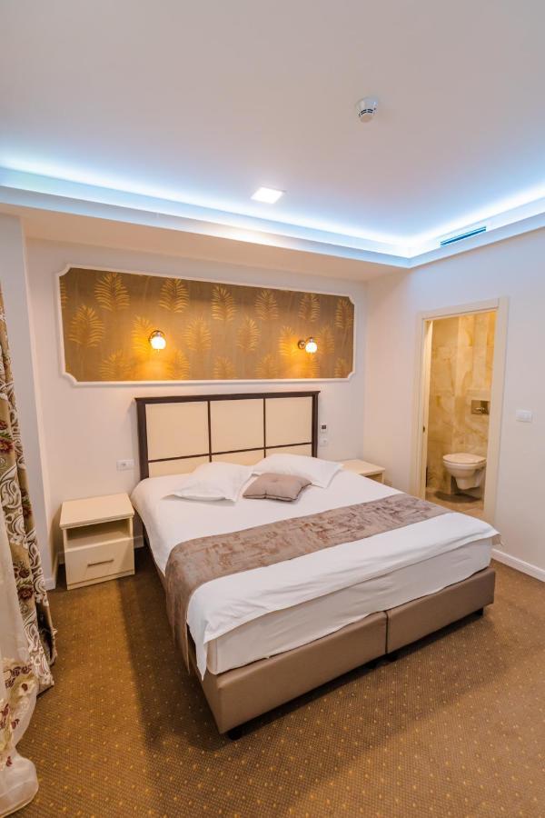 Hostel Parc Fălticeni Kültér fotó